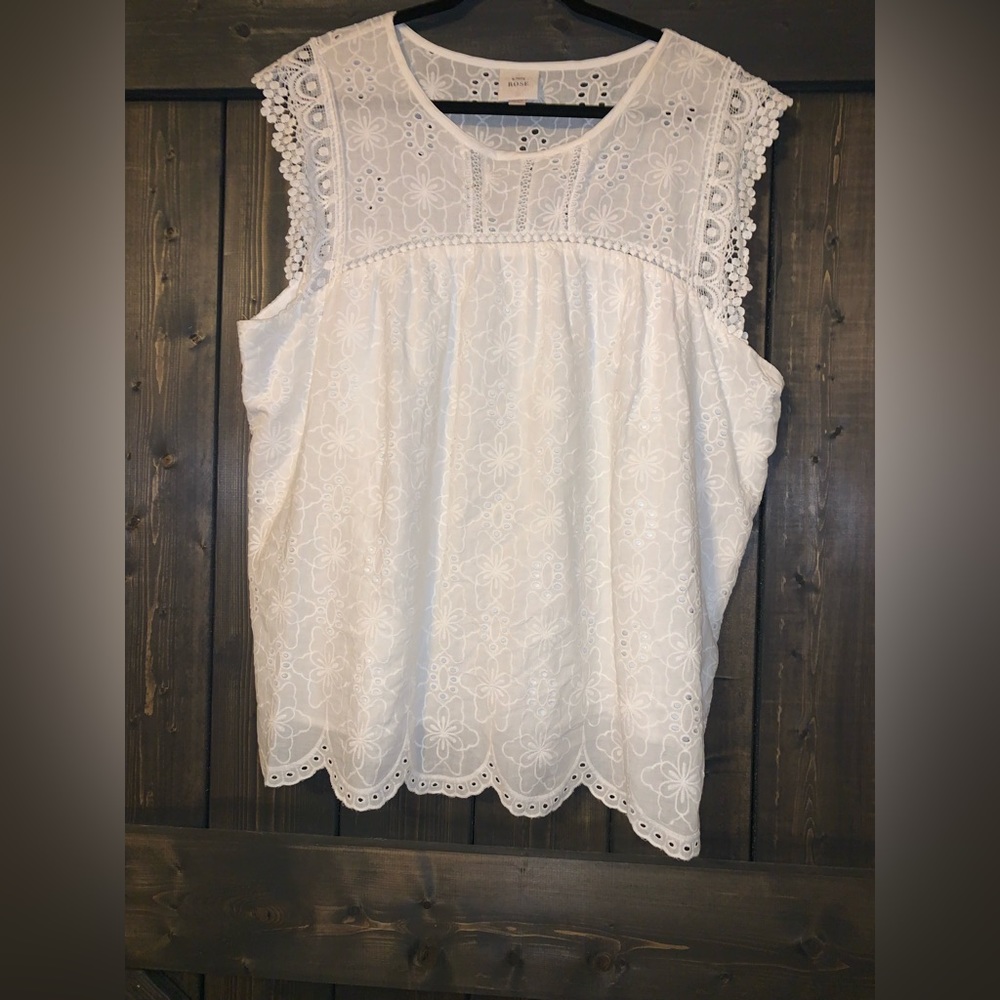 KNOX ROSE EYELET LACE TOP